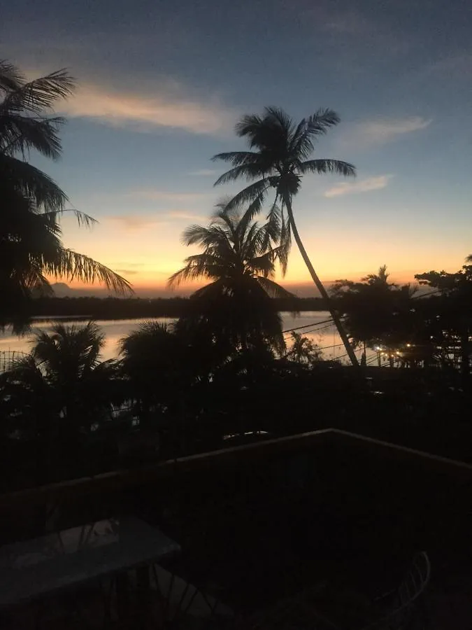 Coral Riverside Homestay & Hostel Hoi An