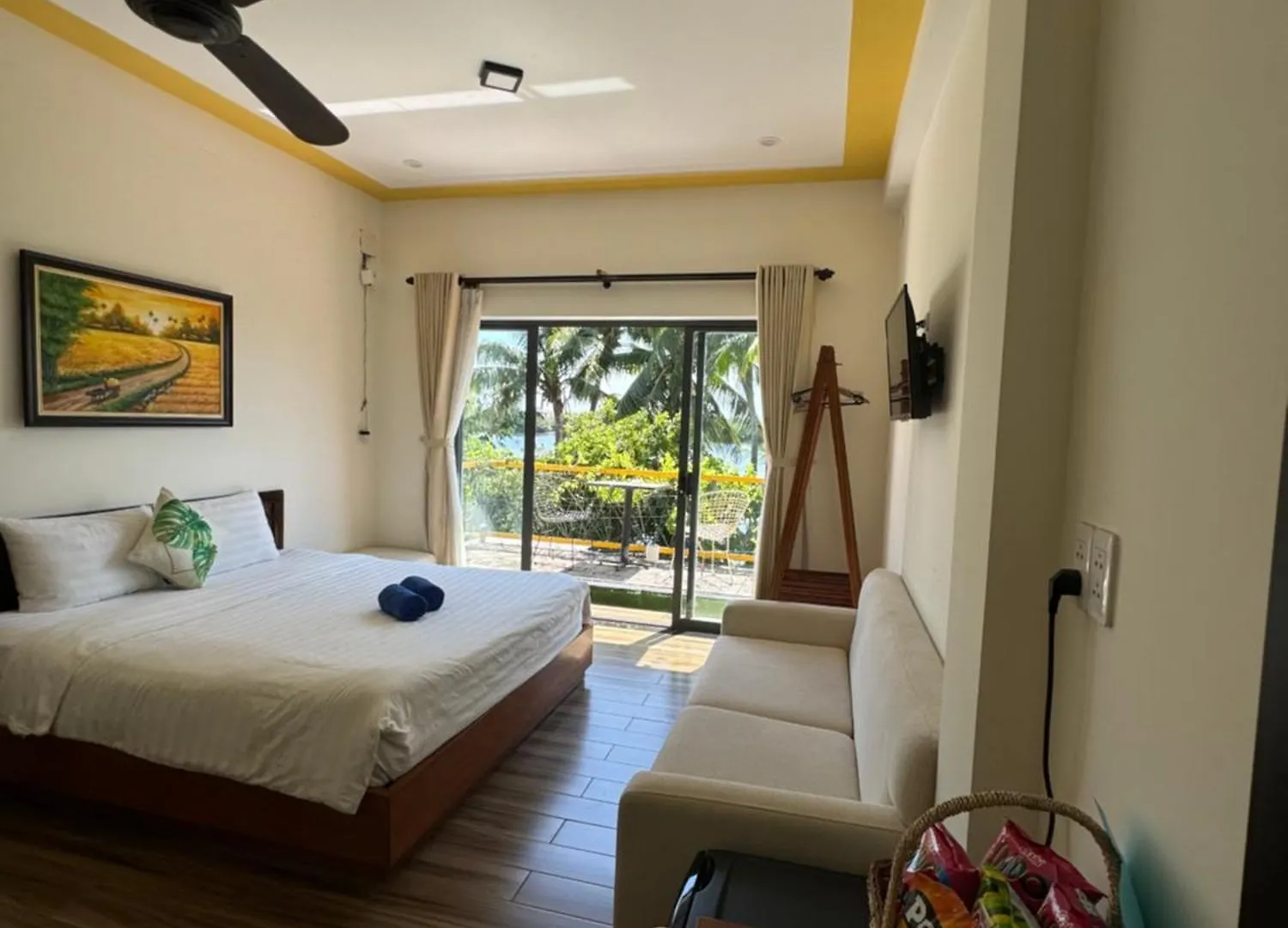 Coral Riverside Homestay & Hostel Hoi An
