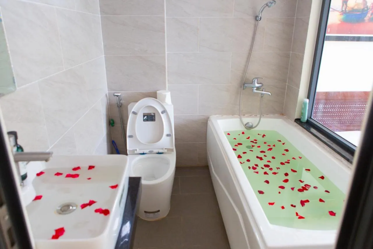 Coral Riverside Homestay & Hostel Hoi An