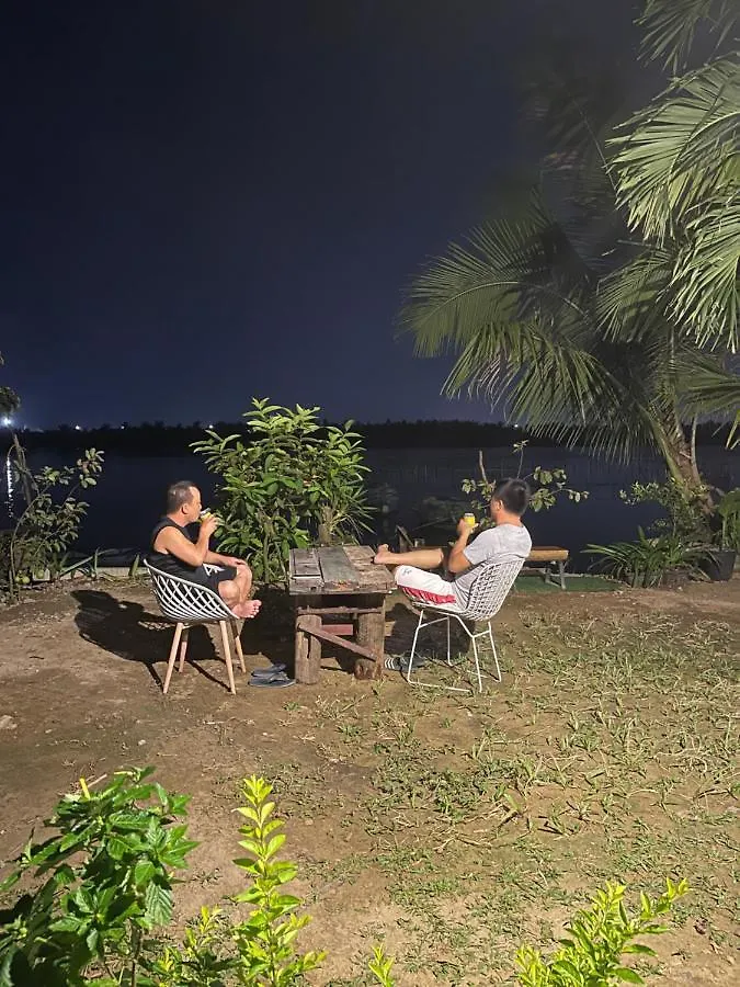 Coral Riverside Homestay & Hostel Hoi An