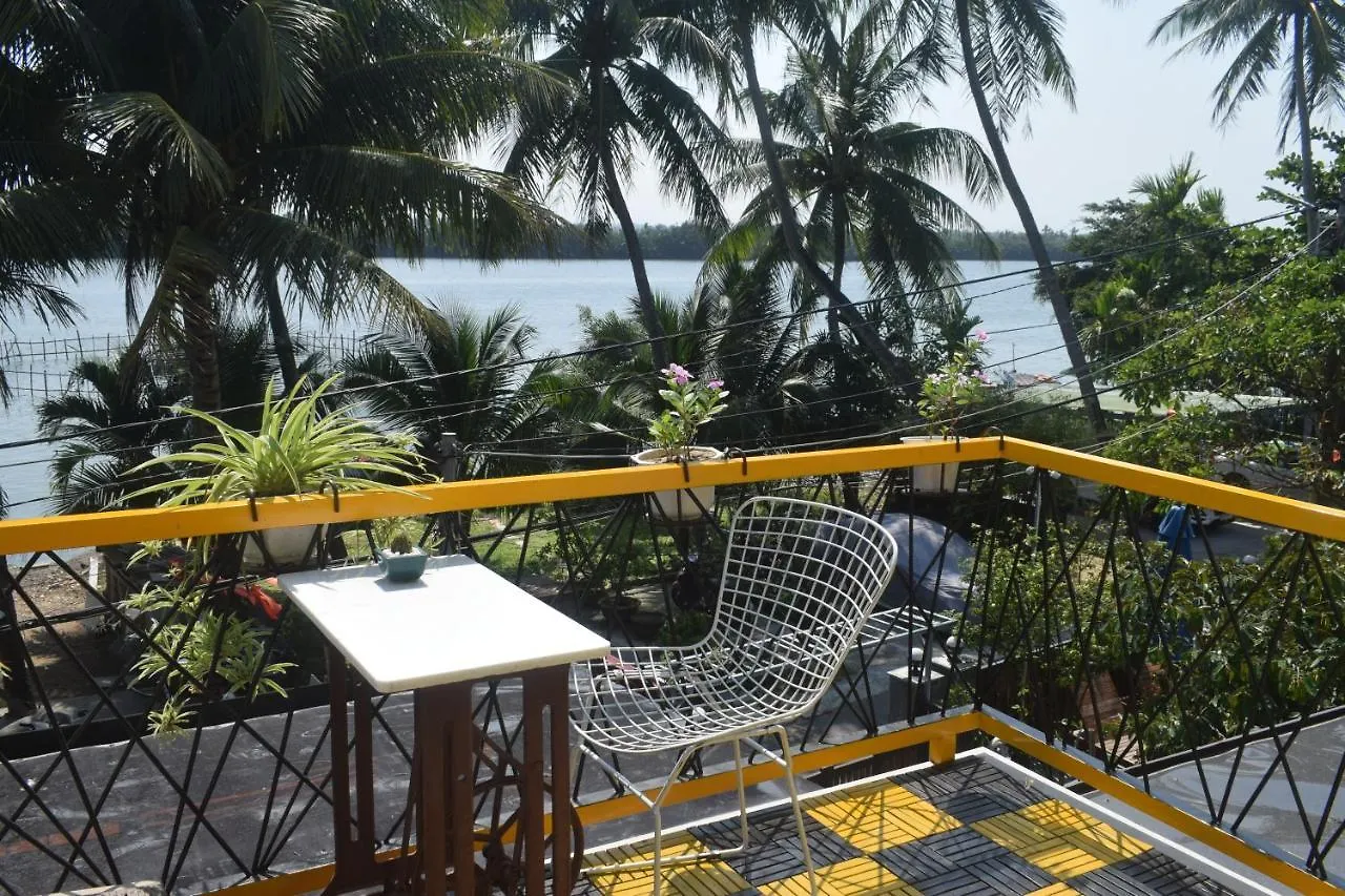 Coral Riverside Homestay & Hostel Hoi An
