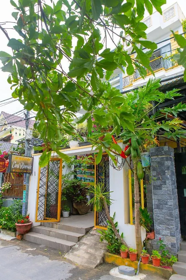 Coral Riverside Homestay & Hostel Χόι Αν Βιετνάμ