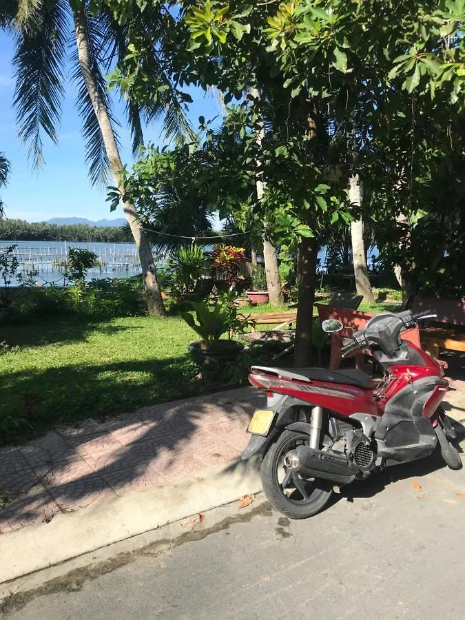 Coral Riverside Homestay & Hostel Χόι Αν 0*,  Βιετνάμ