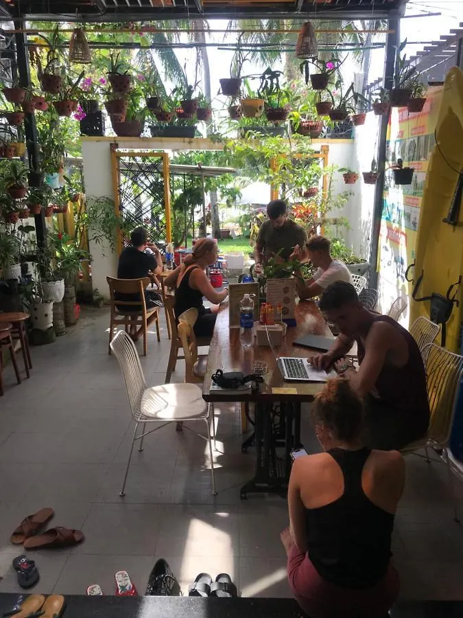 Coral Riverside Homestay & Hostel Χόι Αν 0*,