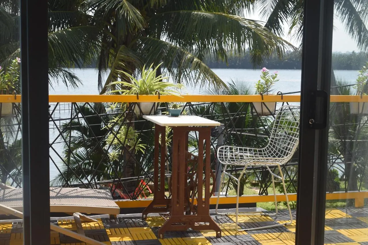 Coral Riverside Homestay & Hostel Χόι Αν Βιετνάμ